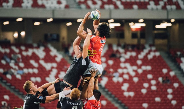 CBA：巴斯、韦伯斯特完成救赎 辽宁广厦各自取胜