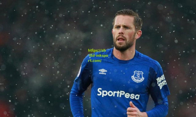 魔术队战绩低迷寻求交易突破 德罗赞成头号目标