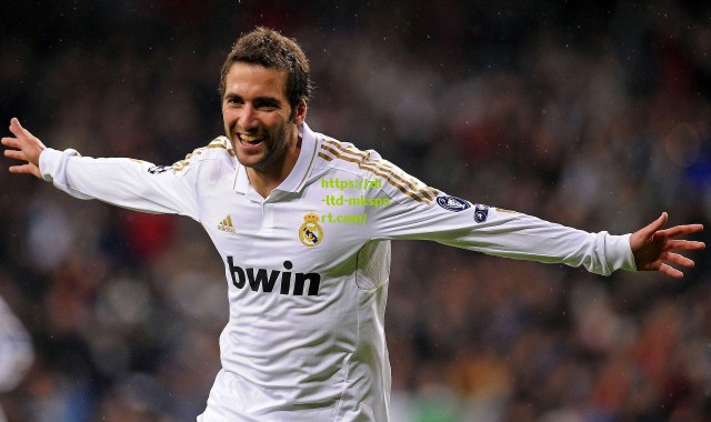 前尼克斯球员小哈达威重返纽约获大合同，外界质疑声四起，本人回应，一点儿不在乎