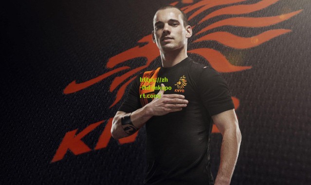 37岁还是超巨！库里复出就爆发，又达成一项NBA历史第一的纪录