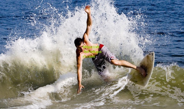 意乙冲超关键战，卡利亚里主场迎战比萨，传统与韧性的终极较量