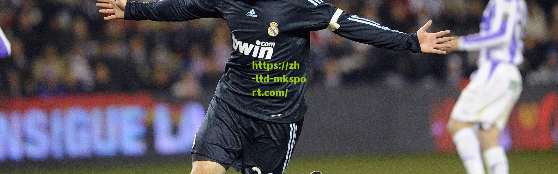 历史级顶薪落笔前，库里为何有过片刻犹豫？