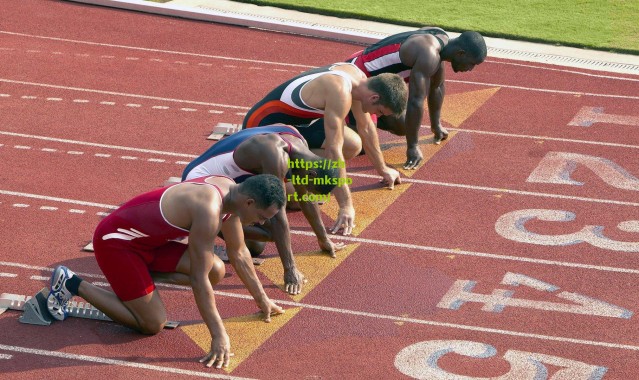 超戏剧性2分钟！张玉宁两连击中柱，方昊超巨失误，对手幸运扳平